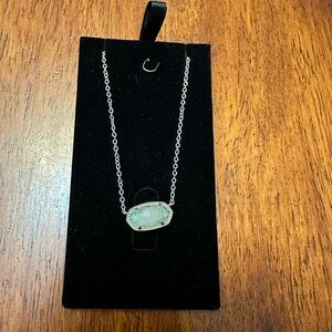 Kendra Scott Necklace!!